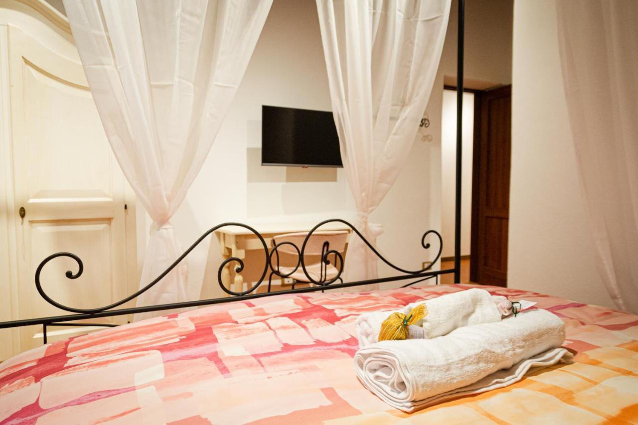 B&B Casa Del Pietro Pieve San Giovanni Buitenkant foto