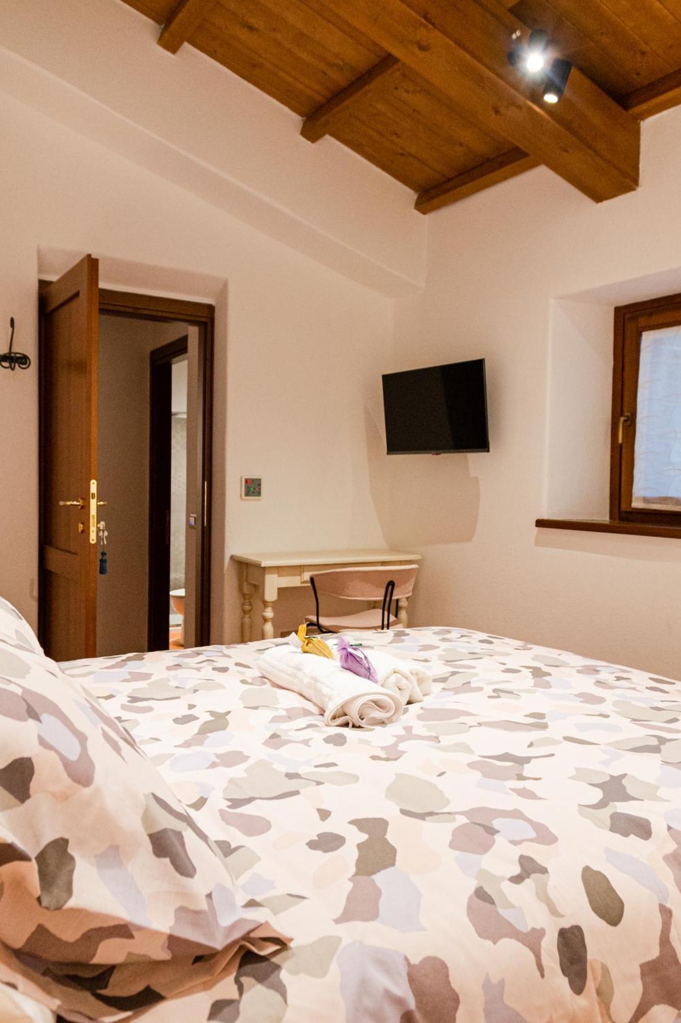 B&B Casa Del Pietro Pieve San Giovanni Buitenkant foto